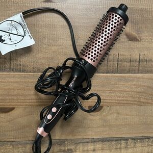 Wavytalk Heat Styling Brush